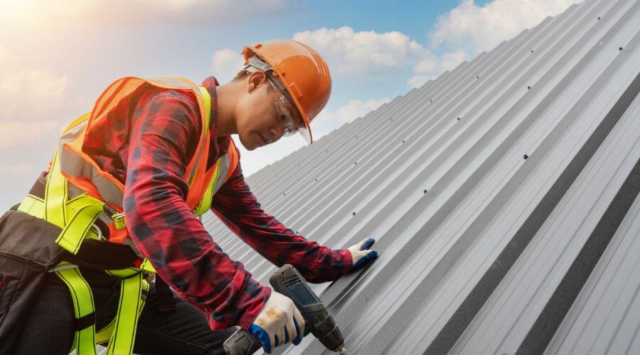 Professional Emergency Roof Repairs services in Helena, OK
